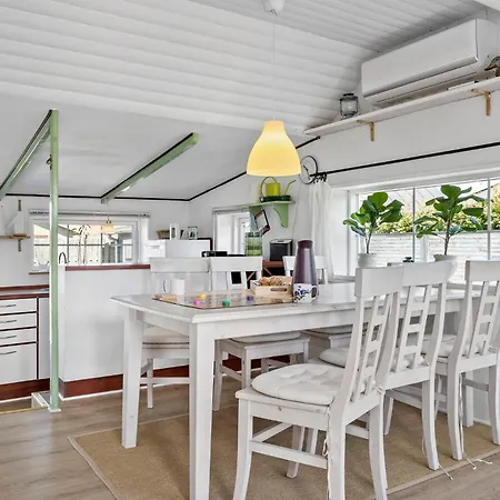 3 Bedroom Stunning In オテルプ
